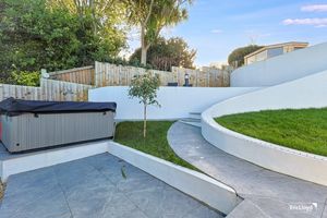 Photo 23- click for photo gallery